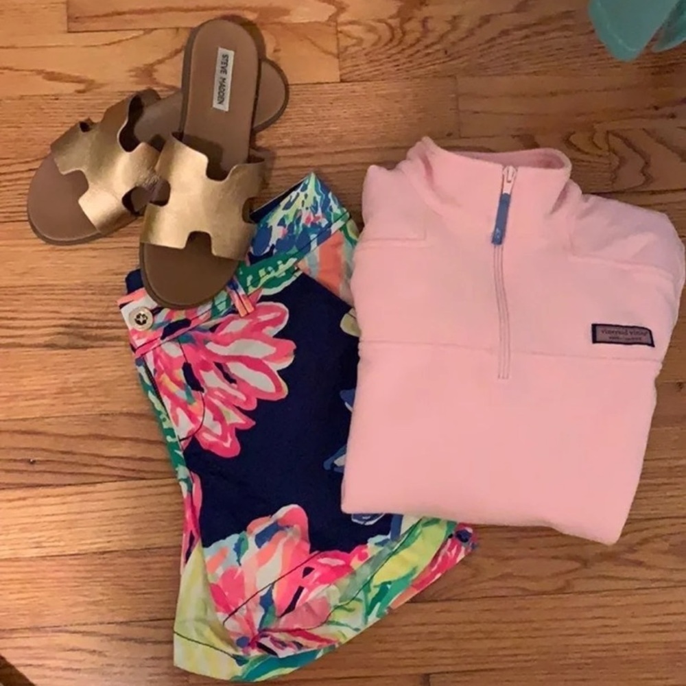 Light pink vineyard vines shep shirt